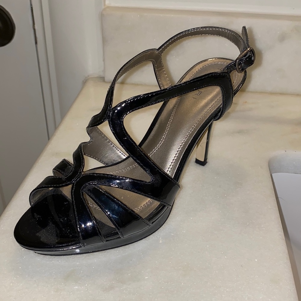 Tahari Black Patent Heels. Size 8.5. Worn once!